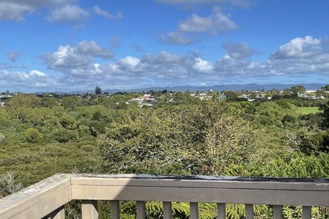 Photo of property in 26 Sunny Brae Crescent, Westmere, Auckland, 1022