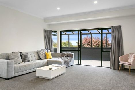 Photo of property in 2/73 Harvey Street, Waipahihi, Taupo, 3330