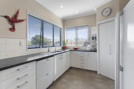 Photo of property in 74a Eatwell Avenue, Paraparaumu Beach, Paraparaumu, 5032