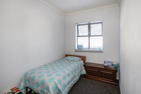 Photo of property in 2 Solway Street, Holmes Hill, Oamaru, 9401