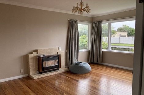 Photo of property in 168 Bartholomew Road, Levin, 5510