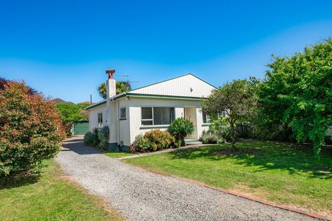 Photo of property in 16 Dale Road, Raumati South, Paraparaumu, 5032