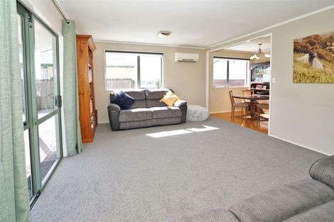 Photo of property in 43 Baverstock Road, Nawton, Hamilton, 3200