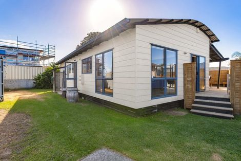 Photo of property in 229b Ocean Road, Whangamata, 3620