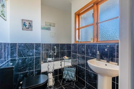 Photo of property in 79 Latham Street, Marewa, Napier, 4110