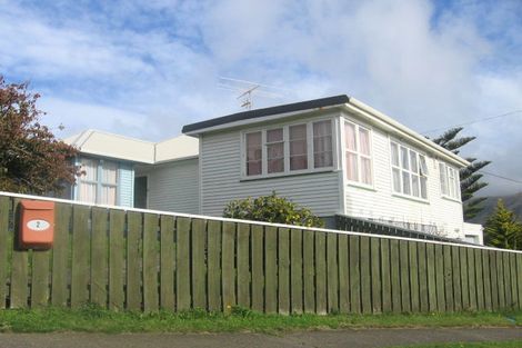 Photo of property in 2 Mexted Crescent, Ranui, Porirua, 5024