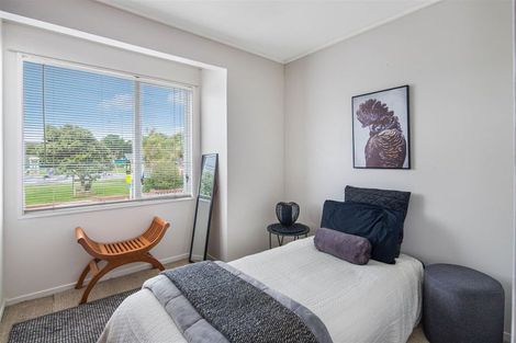 Photo of property in 1/20 Frankmoore Avenue, Johnsonville, Wellington, 6037