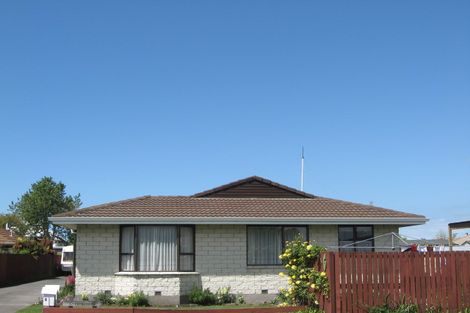 Photo of property in 1/6 Salford Avenue, Redwood, Christchurch, 8051