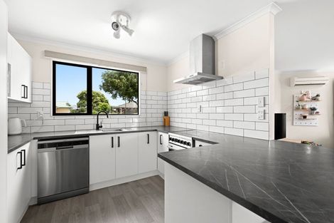 Photo of property in 26 Aldershot Place, Nawton, Hamilton, 3200