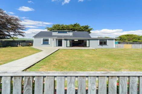 Photo of property in 3 Bull Street, Bulls, 4818