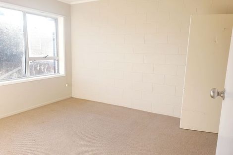 Photo of property in 1/1 Greenock Road, Ranui, Auckland, 0612