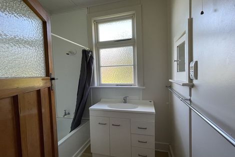 Photo of property in 7 Ovenden Street, Owaka, 9535