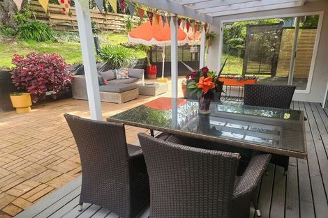 Photo of property in 28 Zingaro Place, Massey, Auckland, 0614
