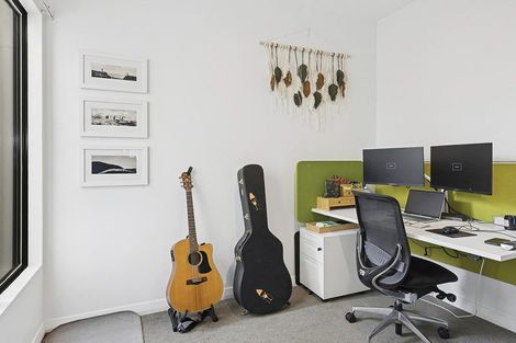 Photo of property in Victoria Town Houses, 1/219 Victoria Street, Te Aro, Wellington, 6011