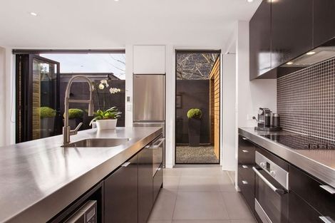 Photo of property in 114 Caledonian Road, St Albans, Christchurch, 8014