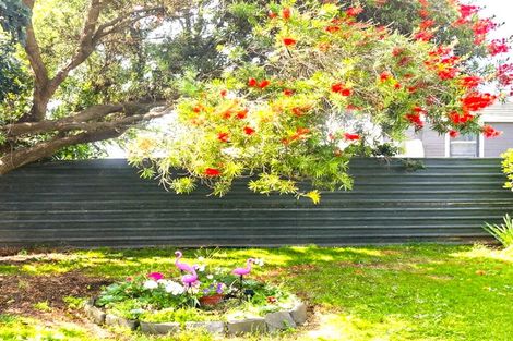 Photo of property in 2 Tawhiti Road, Hawera, 4610