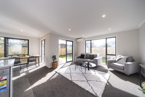 Photo of property in 17 Colonial Place, Kelvin Grove, Palmerston North, 4414