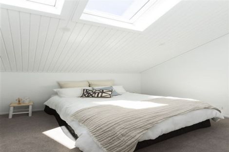 Photo of property in 2/24 Rookwood Avenue, New Brighton, Christchurch, 8083