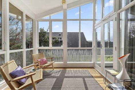 Photo of property in 30 Mantell Street, Seatoun, Wellington, 6022