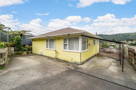 Photo of property in 30 Logie Street, Stokes Valley, Lower Hutt, 5019