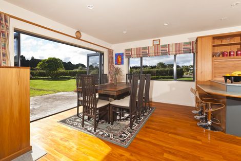 Photo of property in 16 Cairn Way, Te Kamo, Kamo, 0185