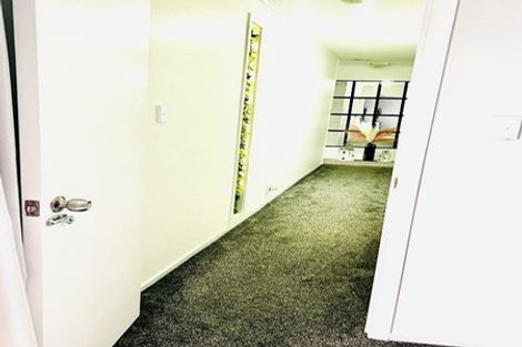 Photo of property in 11c Bamboo Grove, Kelston, Auckland, 0602