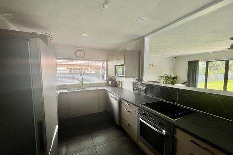 Photo of property in 28 Watts Street, Waipawa, 4210