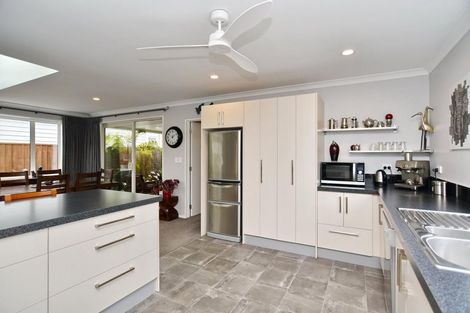 Photo of property in 26 Pounamu Place, Pegasus, 7612