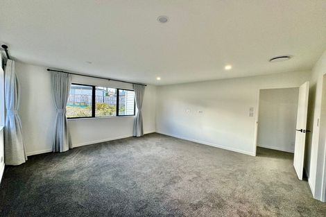 Photo of property in 12 Caldwell Place, Pinehill, Auckland, 0632