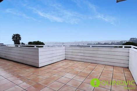 Photo of property in 28 Mulgan Way, Browns Bay, Auckland, 0630