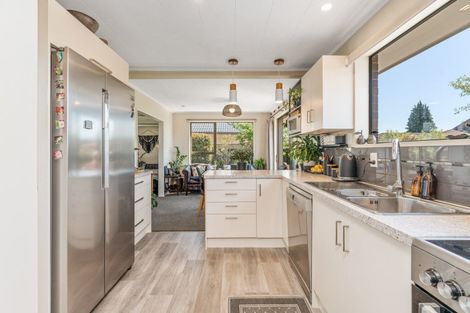 Photo of property in 2 Kent Place, Mosgiel, 9024