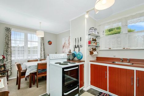 Photo of property in 15 Chittick Street, Stokes Valley, Lower Hutt, 5019