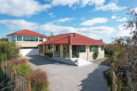 Photo of property in 13 Claremont Rise, Levin, 5510