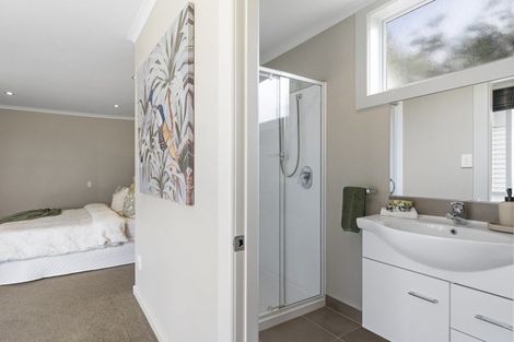 Photo of property in 3-5 Thompson Street, Shannon, 4821