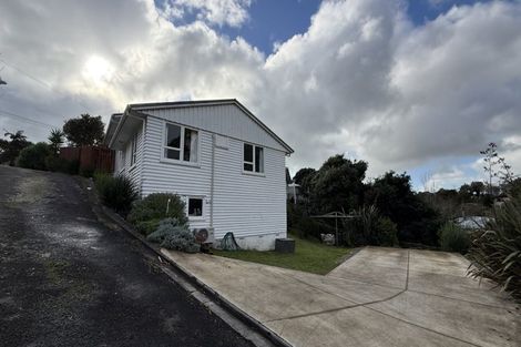 Photo of property in 24 Banks Street, Marfell, New Plymouth, 4310