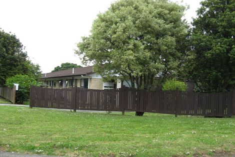 Photo of property in 2/74 Wallace Road, Mangere Bridge, Auckland, 2022