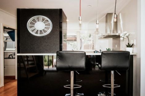 Photo of property in 70a Sutherland Road, Brookfield, Tauranga, 3110