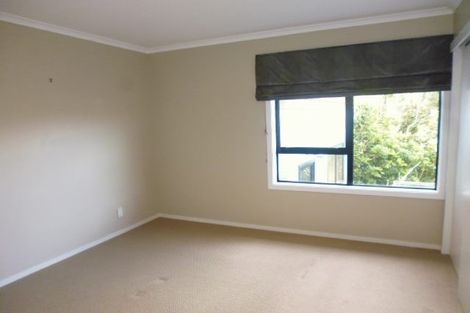 Photo of property in 32 Camellia Terrace, Maungaraki, Lower Hutt, 5010