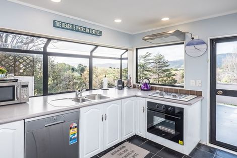 Photo of property in 22a Kiwi Road, Raumati Beach, Paraparaumu, 5032