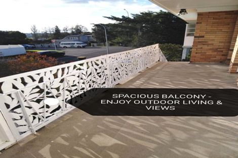 Photo of property in 2/2b Yeoman Place, Howick, Auckland, 2014