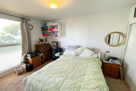 Photo of property in Mahora Court Flats, 25 Mahora Street, Kilbirnie, Wellington, 6022