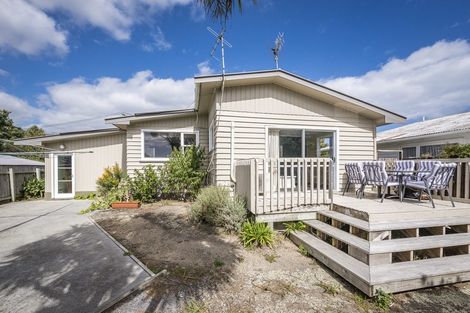 Photo of property in 6 Kaka Road, Raumati Beach, Paraparaumu, 5032