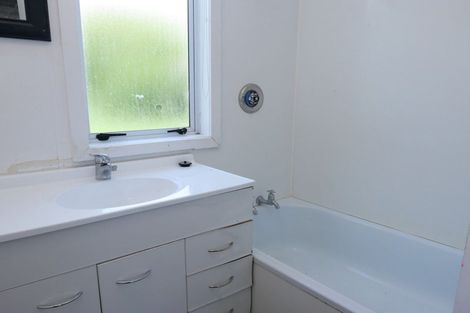 Photo of property in 22a Sussex Street, Levin, 5510