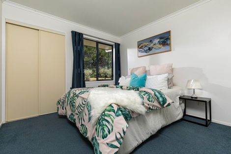 Photo of property in 16 Kennedy Road, Dairy Flat, Albany, 0792