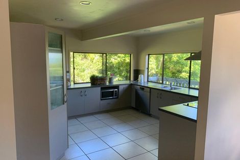 Photo of property in 3 Tinopai Road, Titirangi, Auckland, 0604