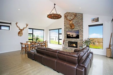 Photo of property in 5 Braxonne Close, Pukekohe, 2120