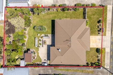 Photo of property in 4 Seddon Street, Carterton, 5713