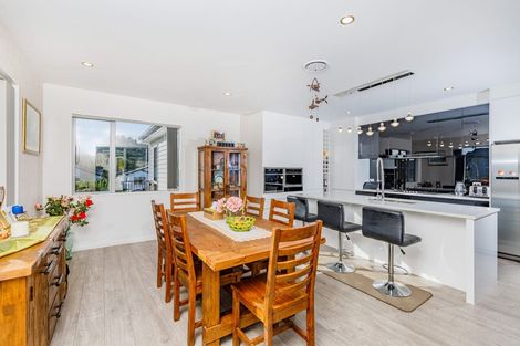 Photo of property in 6 Josh Road, Huapai, Kumeu, 0810