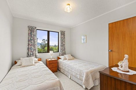 Photo of property in 51 Wallis Street, Raglan, 3225