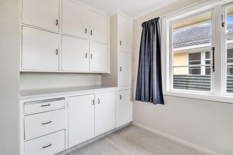 Photo of property in 614 Featherston Street, Roslyn, Palmerston North, 4414